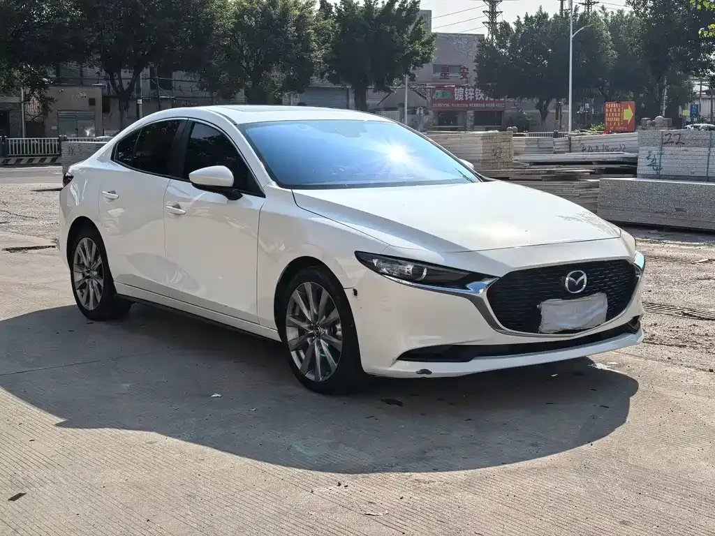 Mazda 3 Axela 2023 из CN, фото 3