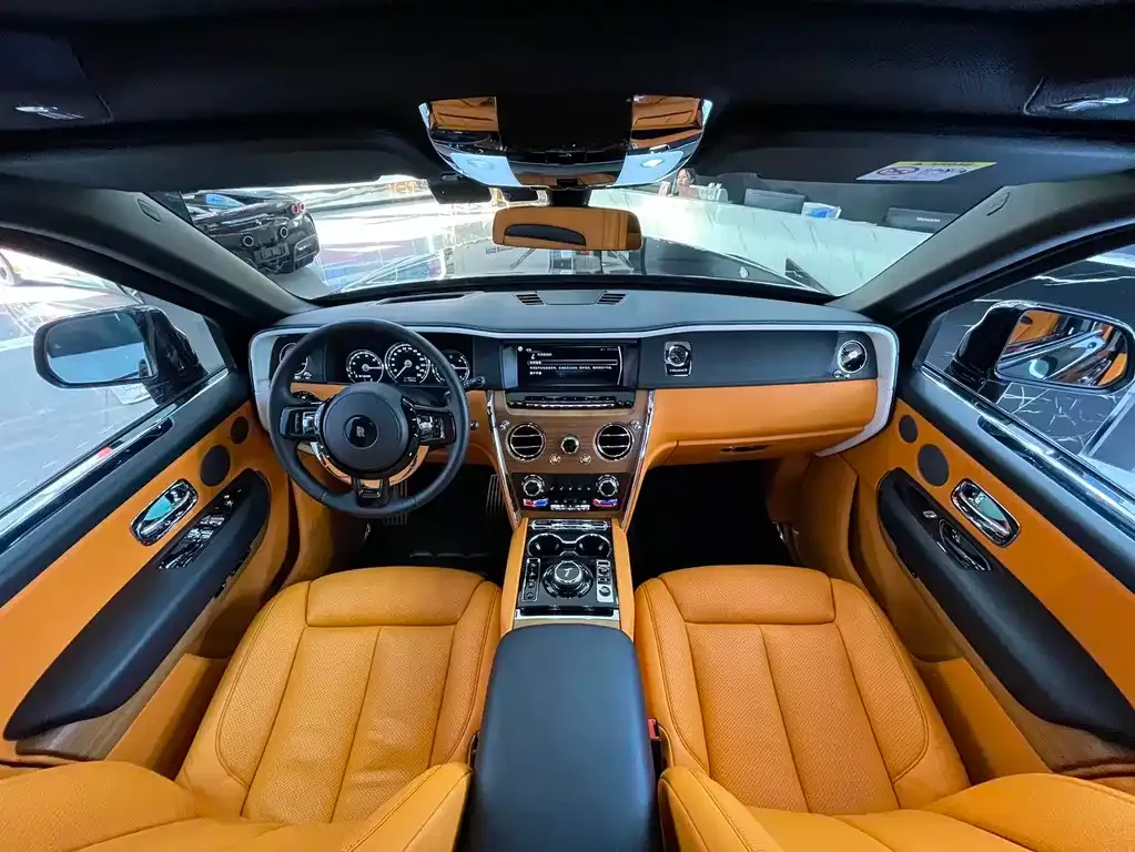 Rolls-Royce Cullinan 2021 из CN, фото 8