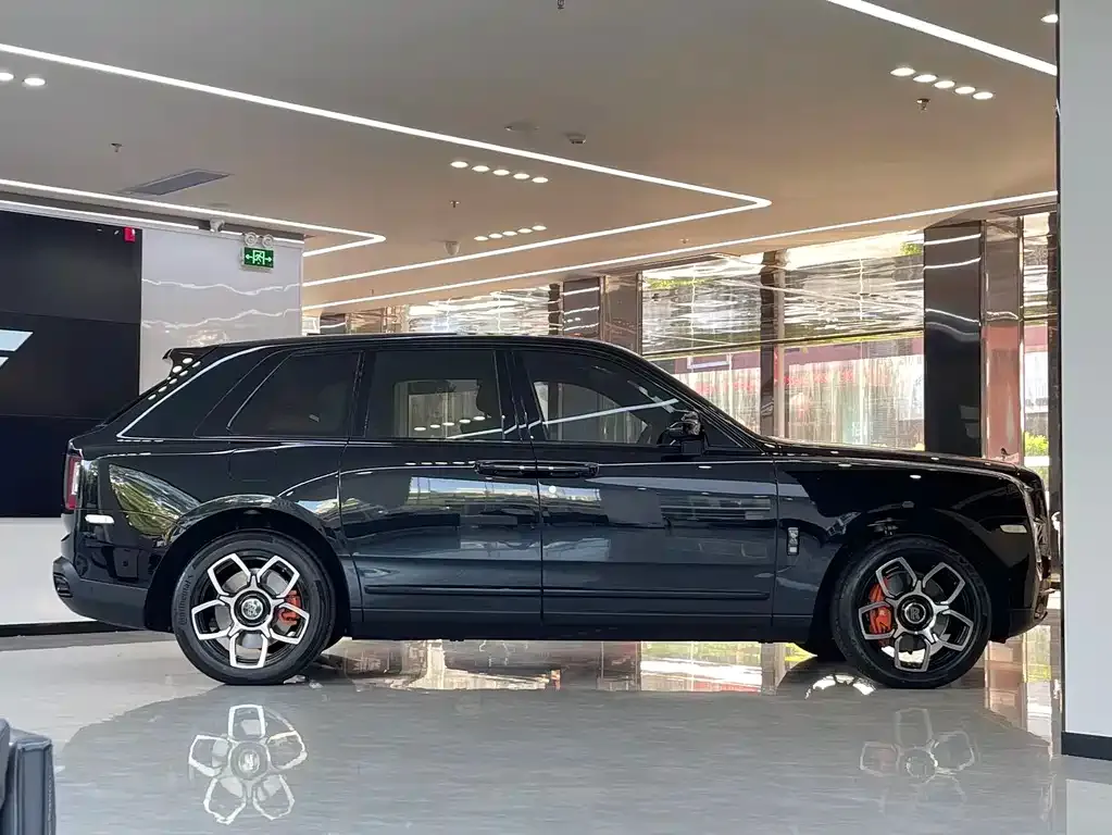 Rolls-Royce Cullinan 2021 из CN, фото 3