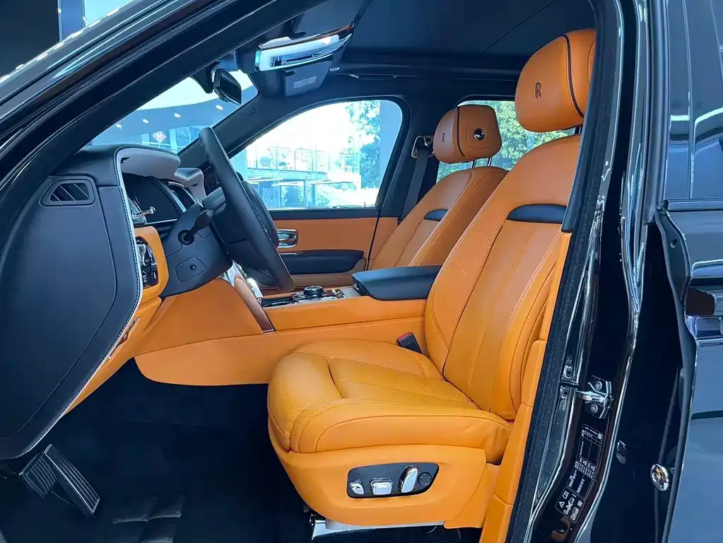 Rolls-Royce Cullinan 2021 из CN, фото 4