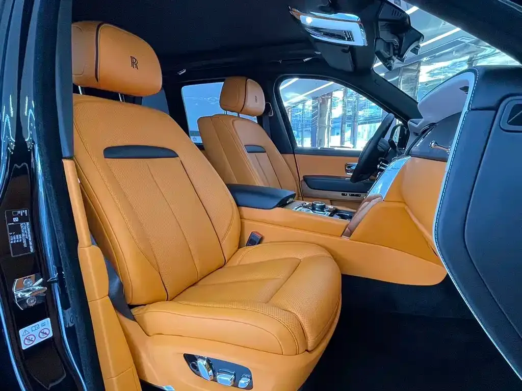 Rolls-Royce Cullinan 2021 из CN, фото 2