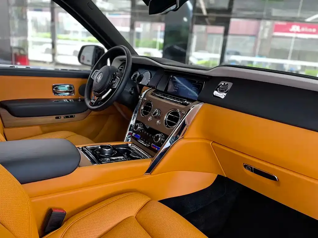 Rolls-Royce Cullinan 2021 из CN, фото 7