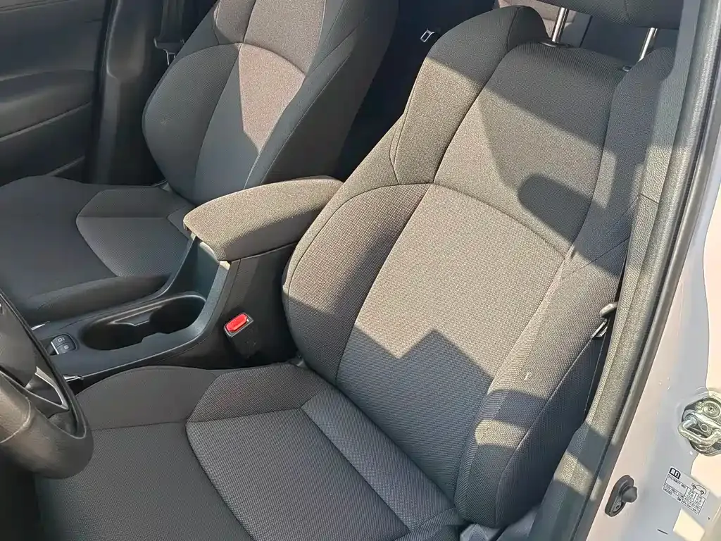 Toyota Frontlander 2024 из CN, фото 10
