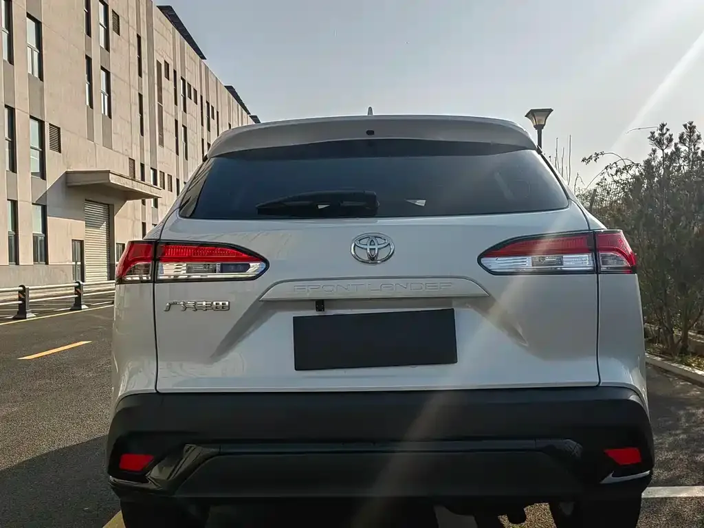 Toyota Frontlander 2024 из CN, фото 5