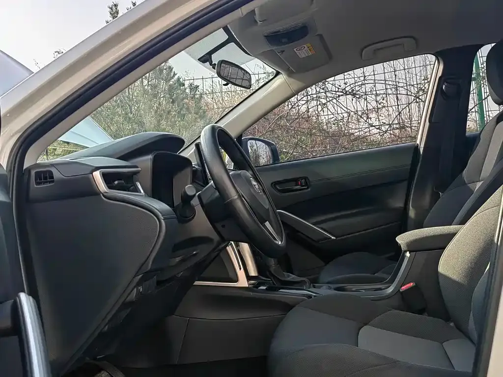 Toyota Frontlander 2024 из CN, фото 8