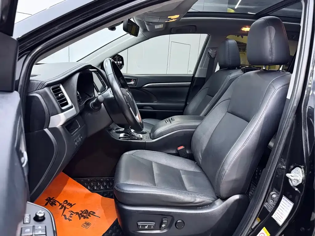 Toyota Highlander 2021 из CN, фото 10