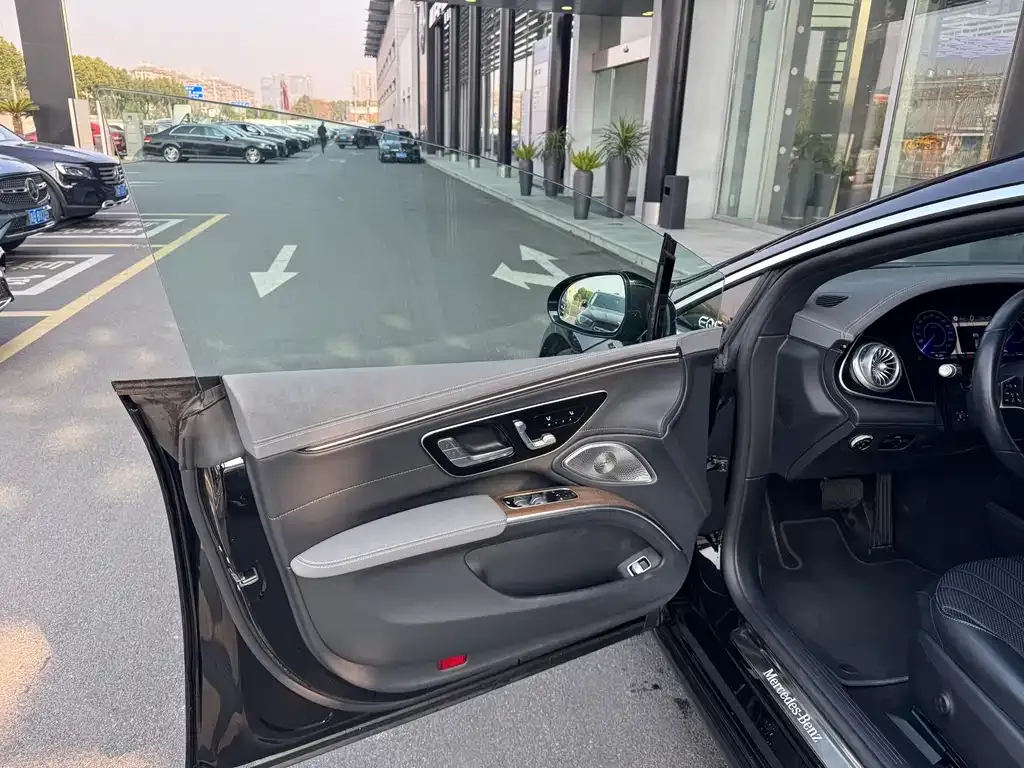 Mercedes-Benz EQS 2023 из CN, фото 5