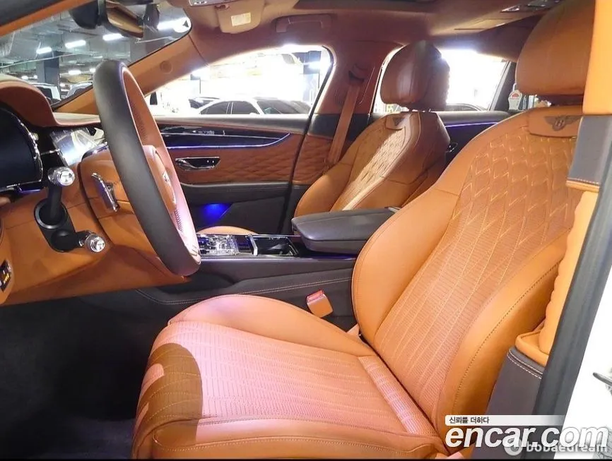 Bentley Flying Spur 2023 из KR, фото 10