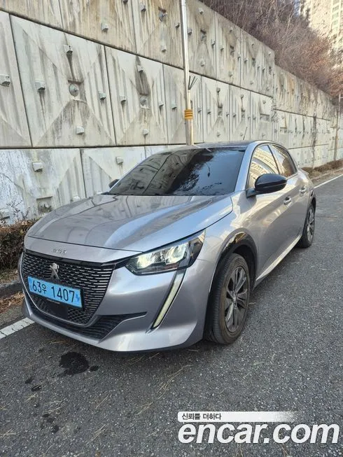 Peugeot 208 2022 из KR, фото 6