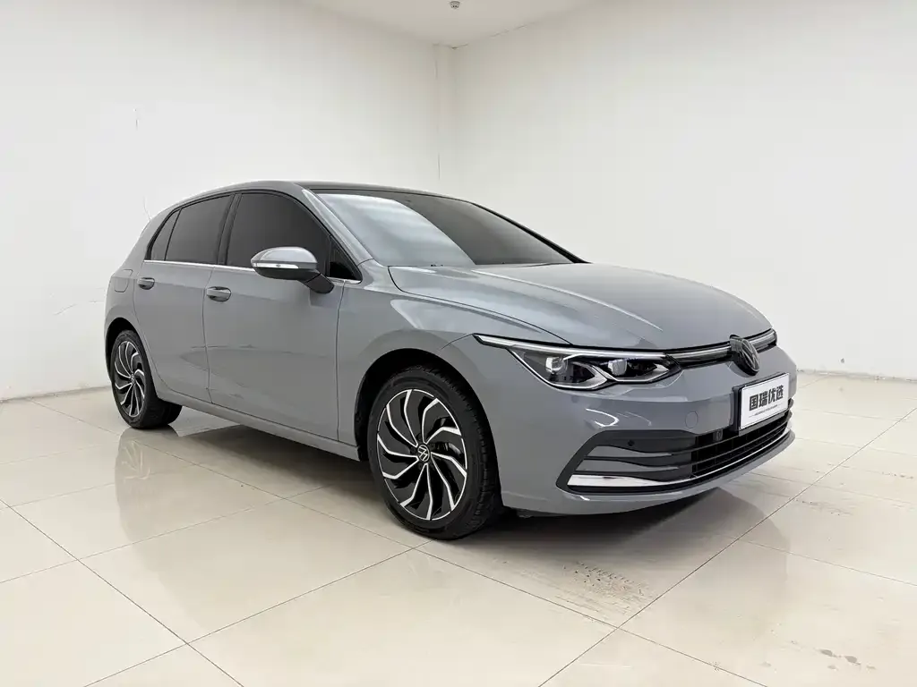 Volkswagen Golf 2023 из CN, фото 9