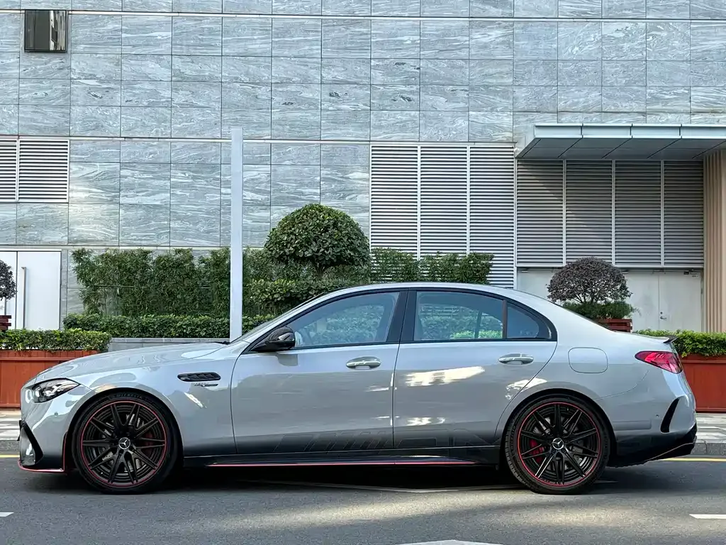 Mercedes-Benz C-Class AMG New Energy 2024 из CN, фото 5