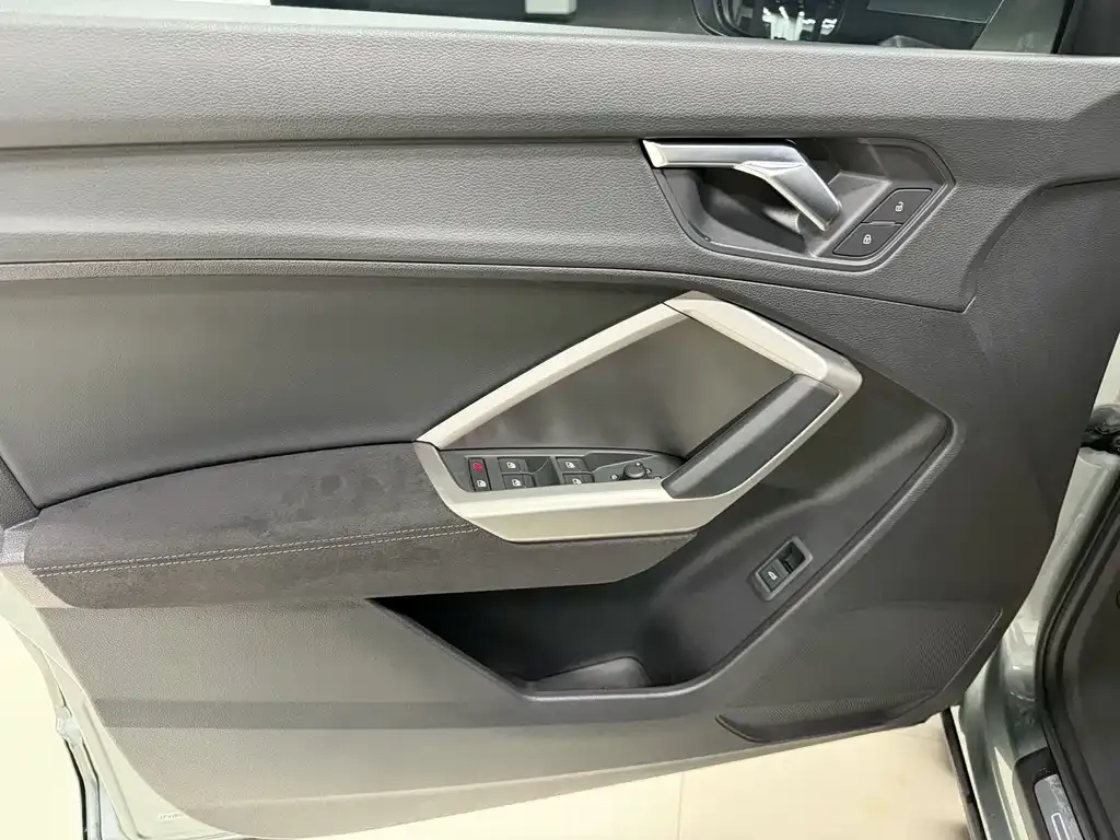 Audi Q3 2022 из CN, фото 10