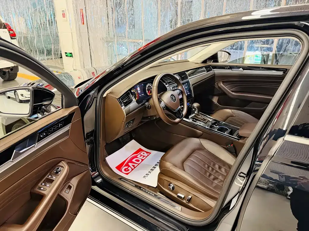 Volkswagen Phideon 2021 из CN, фото 3