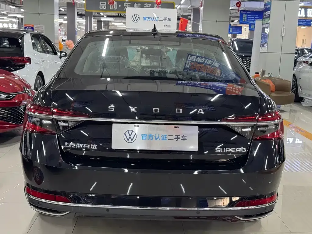 Skoda Superb — фото 6