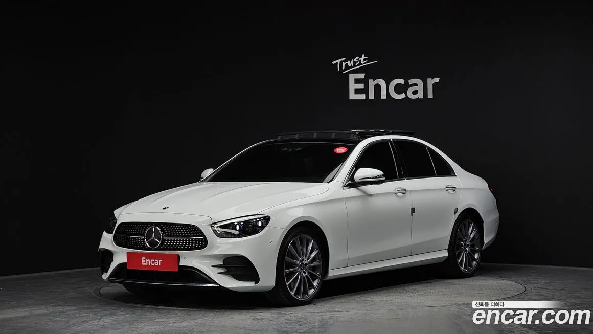 Mercedes-Benz E-Class — фото 1