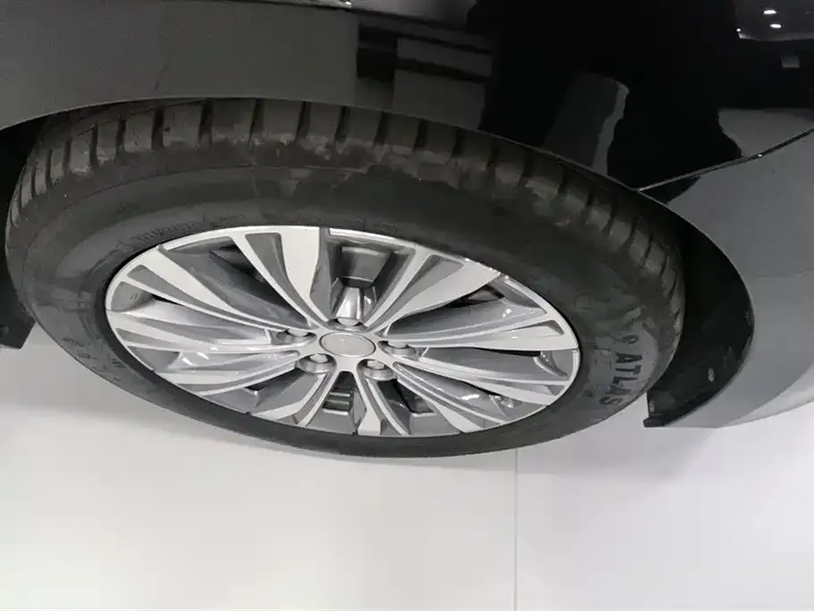 Hongqi E-QM5 2024 из CN, фото 7