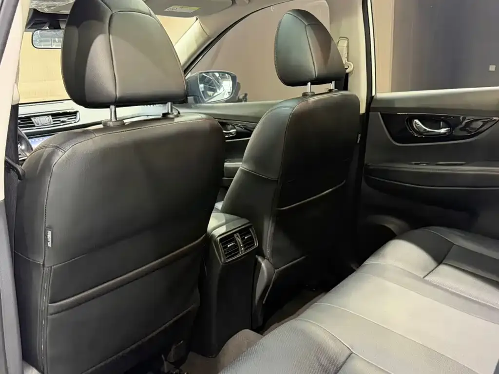 Nissan X-Trail 2022 из CN, фото 3
