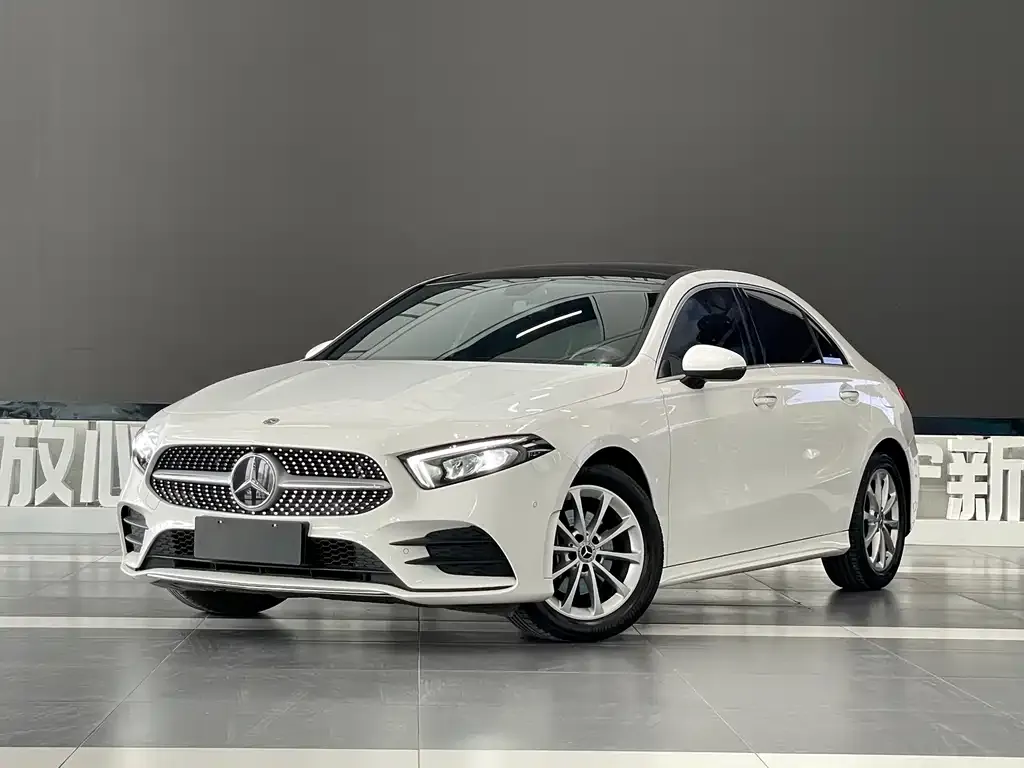 Mercedes-Benz A-Class 2023 из CN, фото 1