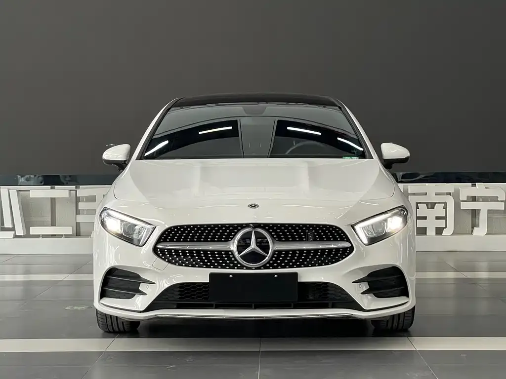 Mercedes-Benz A-Class 2023 из CN, фото 8