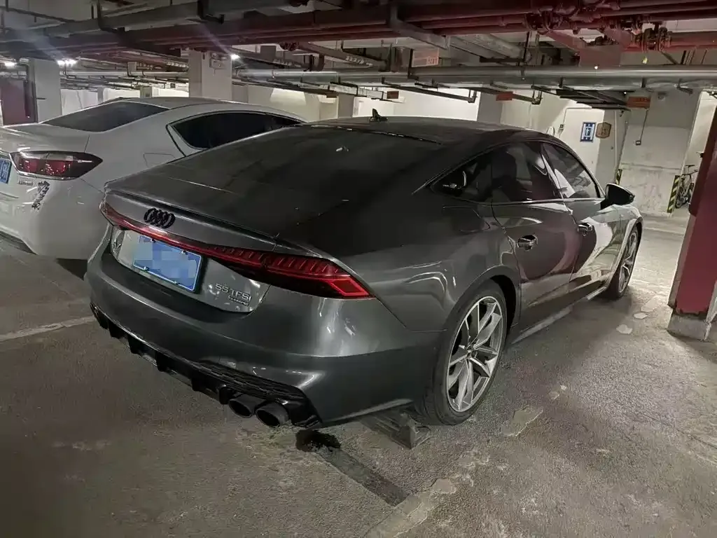 Audi A7 2021 из CN, фото 2