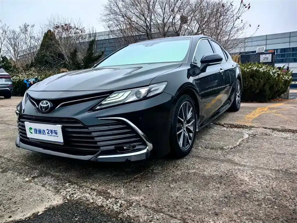 Toyota Camry 2024 из CN, фото 1