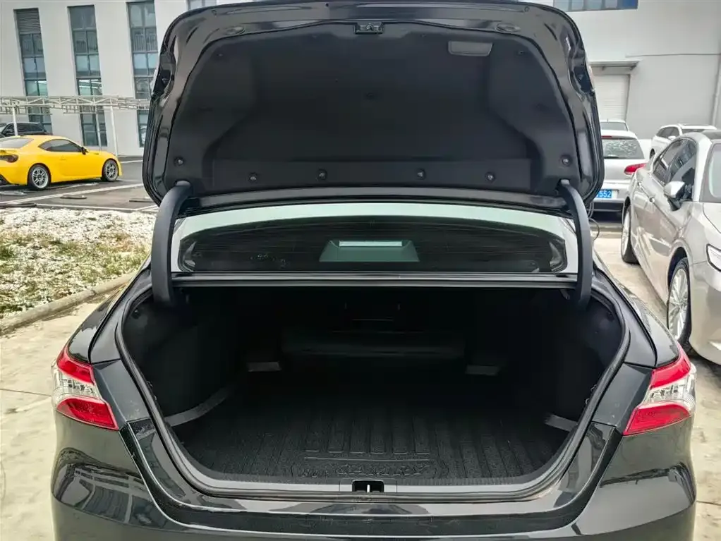 Toyota Camry 2024 из CN, фото 4