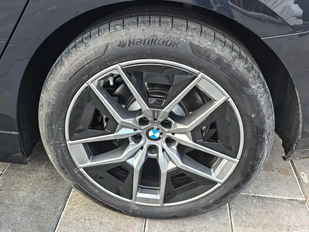 BMW 5 Series 2025 из CN, фото 6