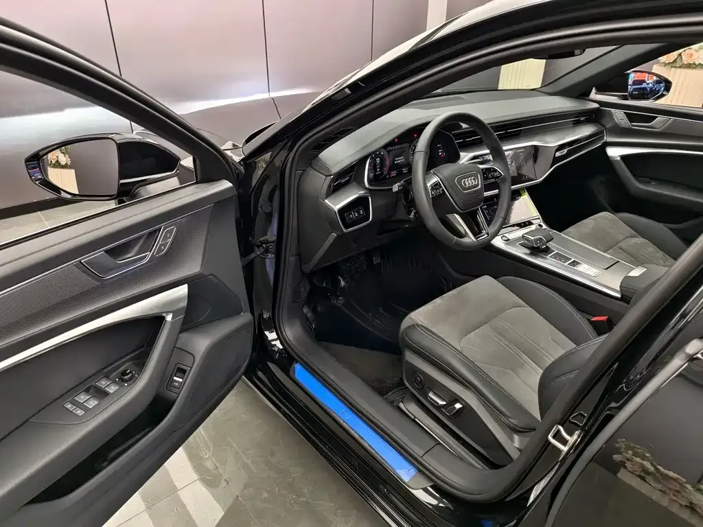 Audi A6L 2024 из CN, фото 9