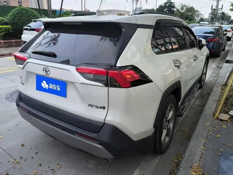 Toyota RAV4 2021 из CN, фото 4