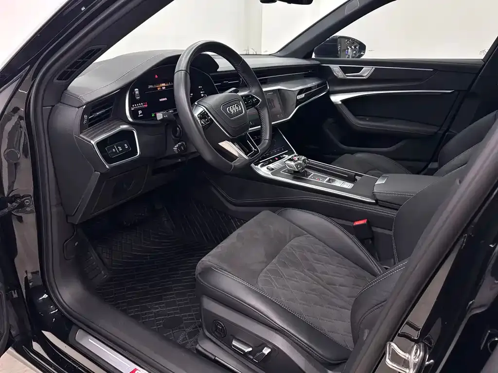 Audi A6L 2024 из CN, фото 6