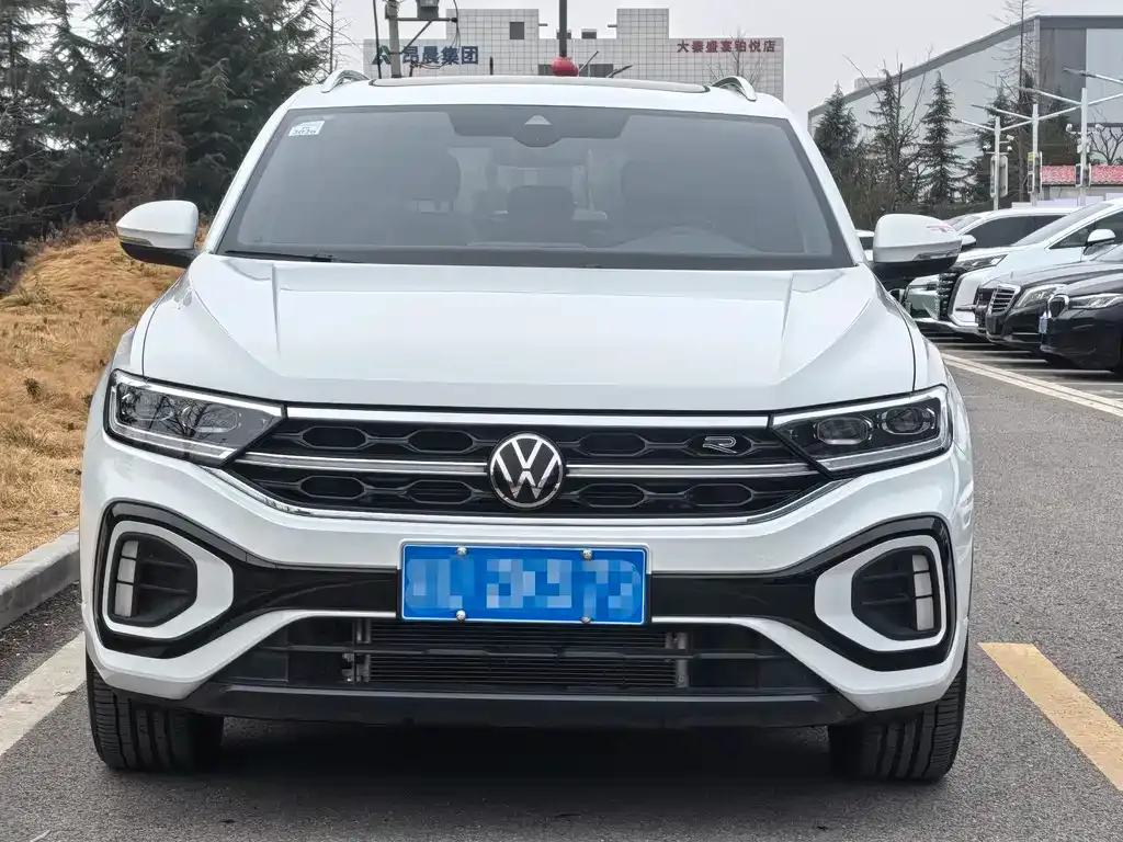 Volkswagen T-Roc 2023 из CN, фото 8