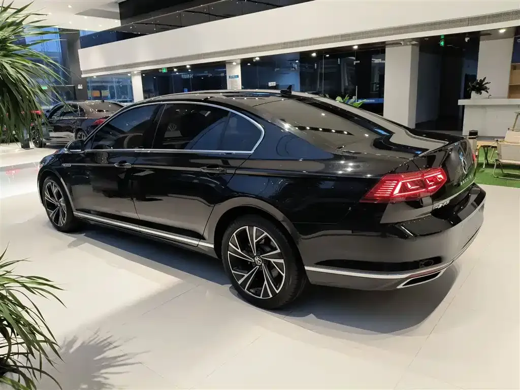 Volkswagen Magotan 2022 из CN, фото 10