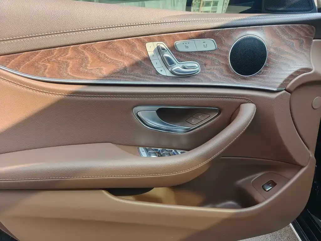 Mercedes-Benz E-Class 2023 из CN, фото 4