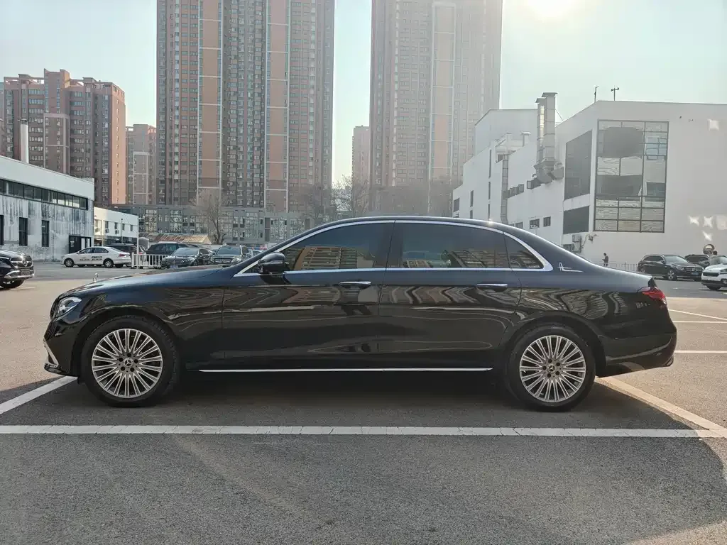 Mercedes-Benz E-Class 2023 из CN, фото 6