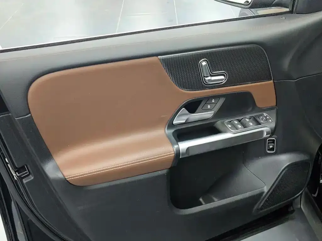 Mercedes-Benz GLB 2021 из CN, фото 4