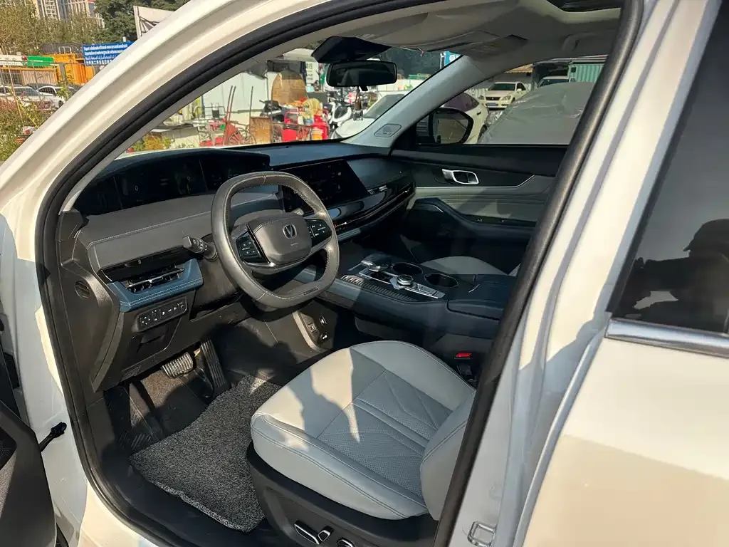 Changan UNI-K iDD 2023 из CN, фото 6