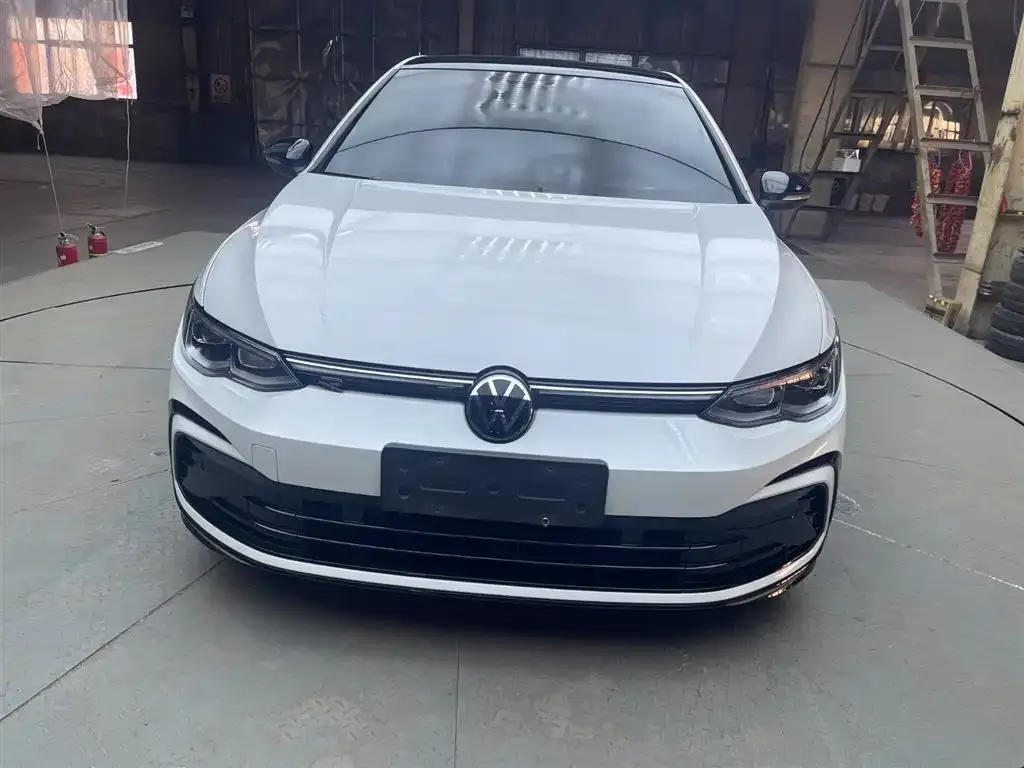 Volkswagen Golf 2022 из CN, фото 7