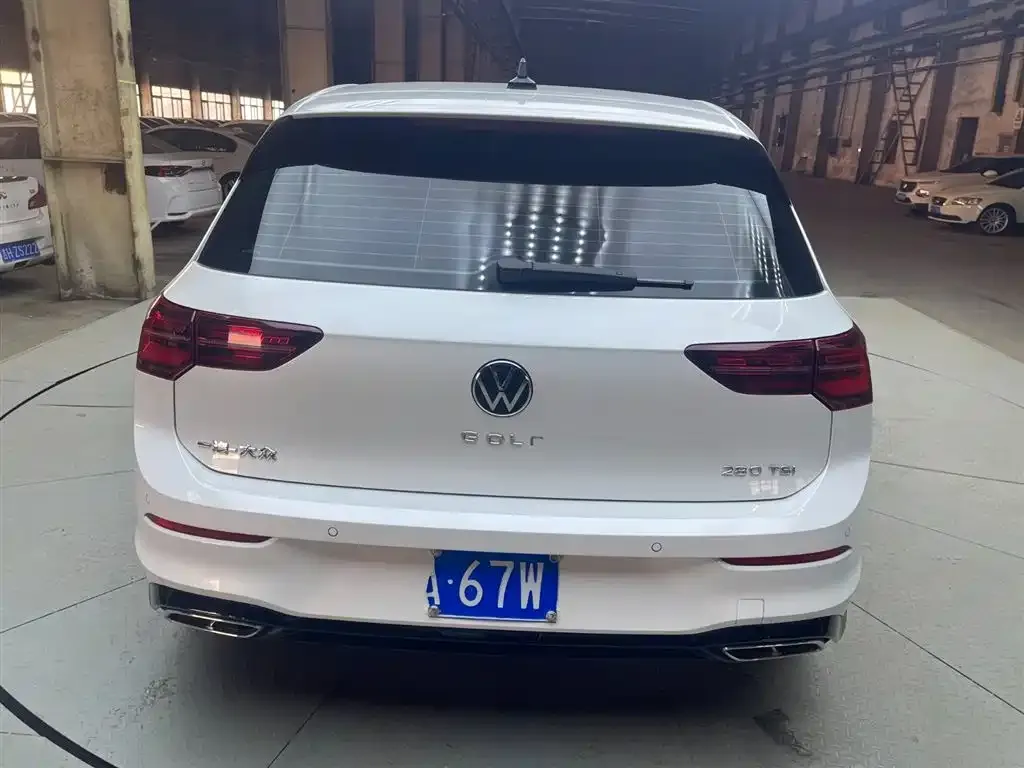 Volkswagen Golf 2022 из CN, фото 5