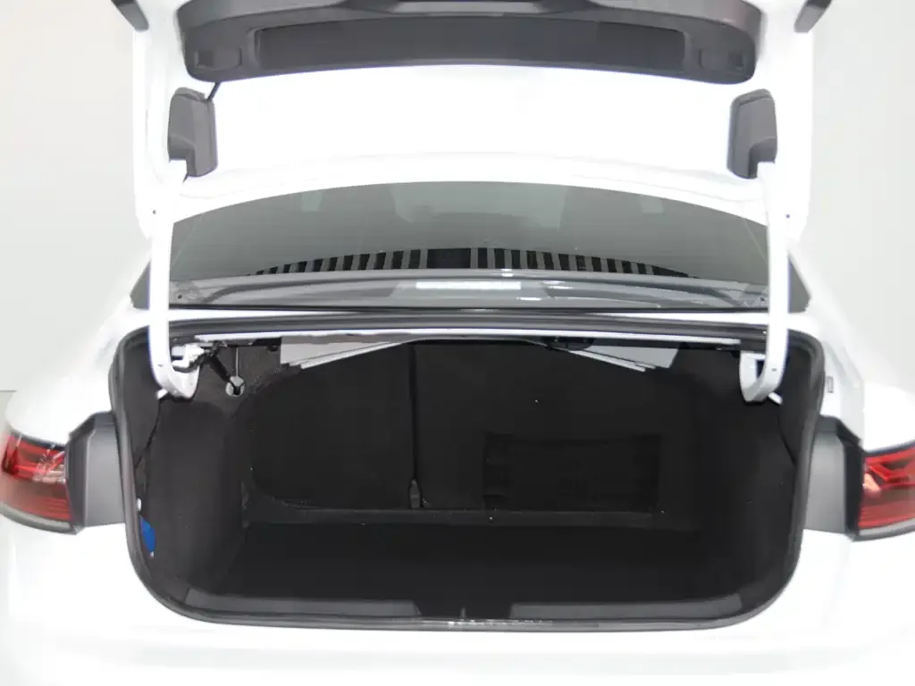 Volkswagen Sagitar 2023 из CN, фото 2