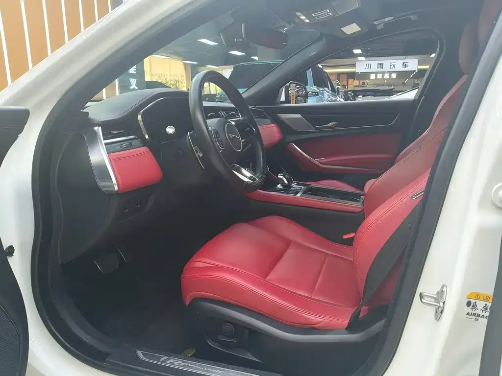 Jaguar XFL 2022 из CN, фото 4