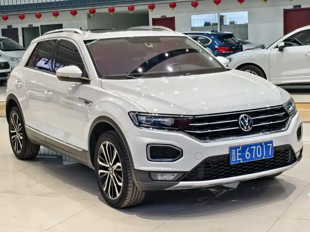Volkswagen T-Roc — фото 5