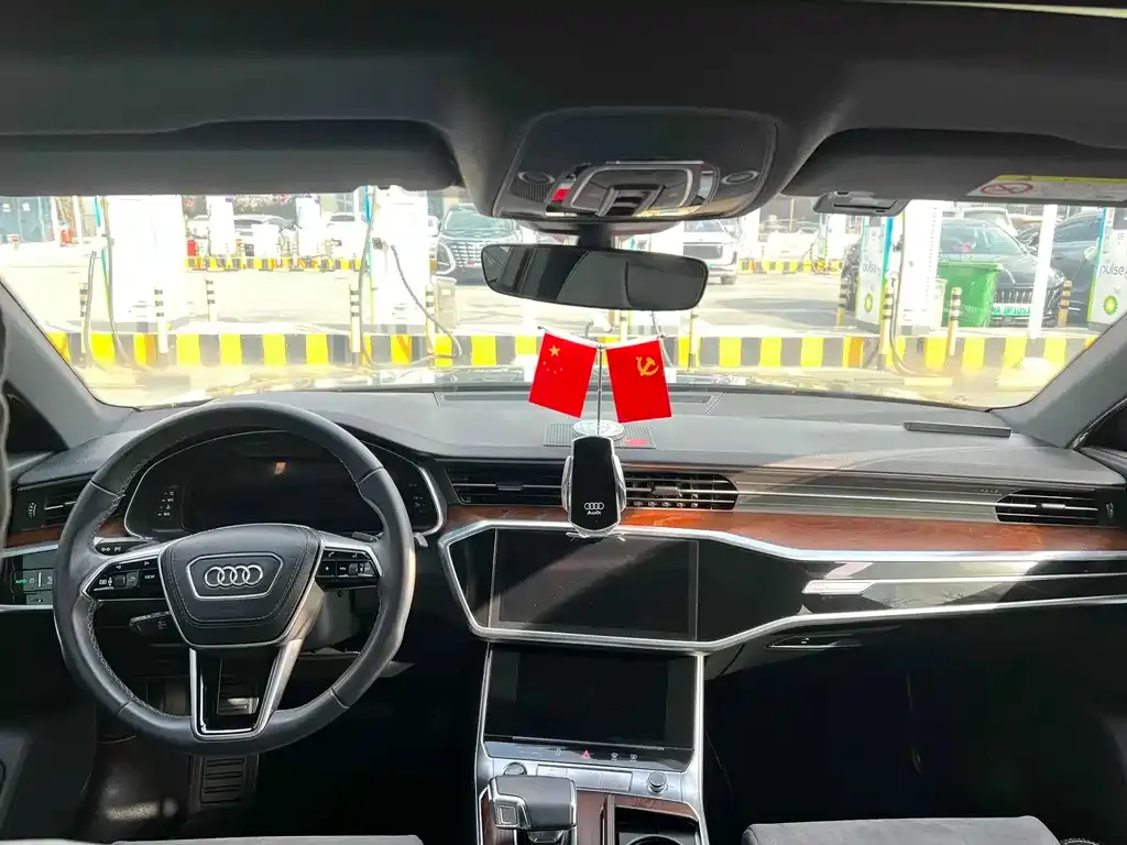 Audi A6L 2023 из CN, фото 9
