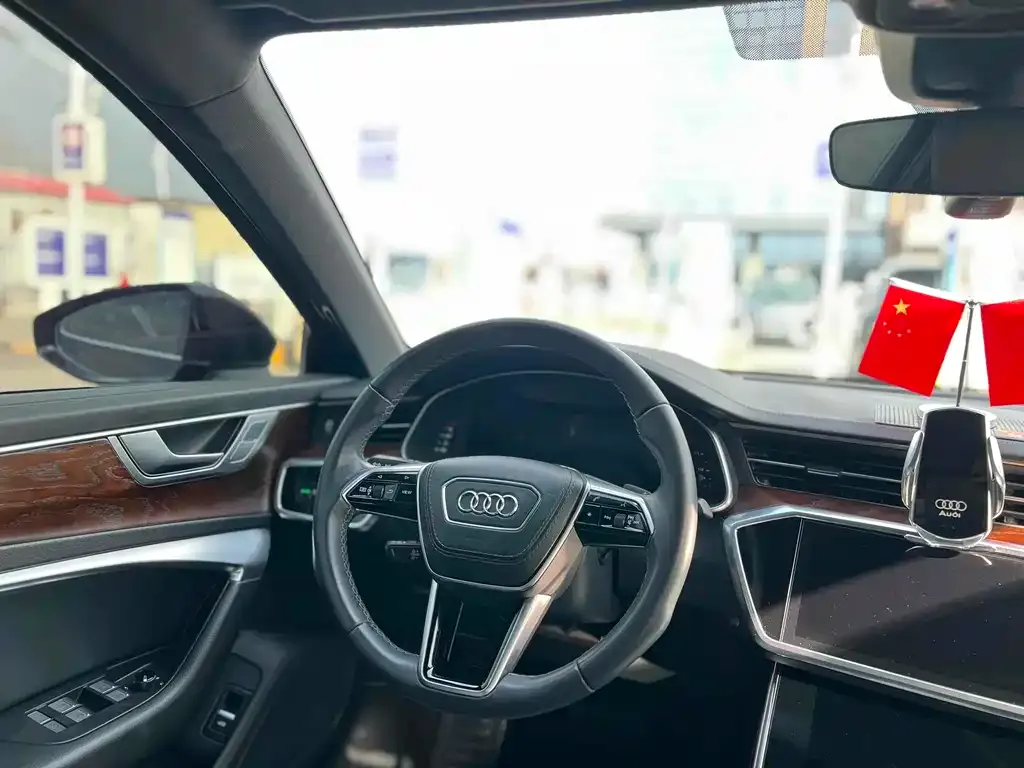 Audi A6L 2023 из CN, фото 7