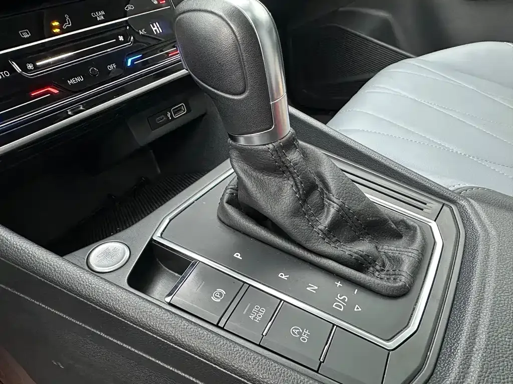 Volkswagen Lavida 2023 из CN, фото 10