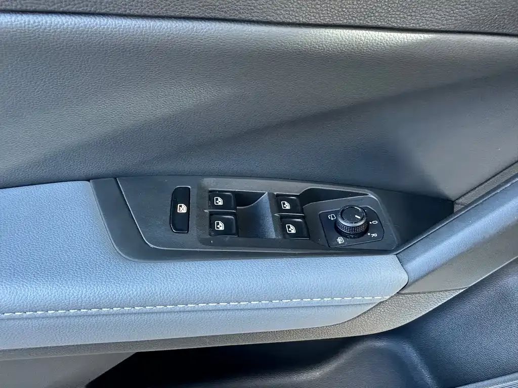 Volkswagen Lavida 2023 из CN, фото 6