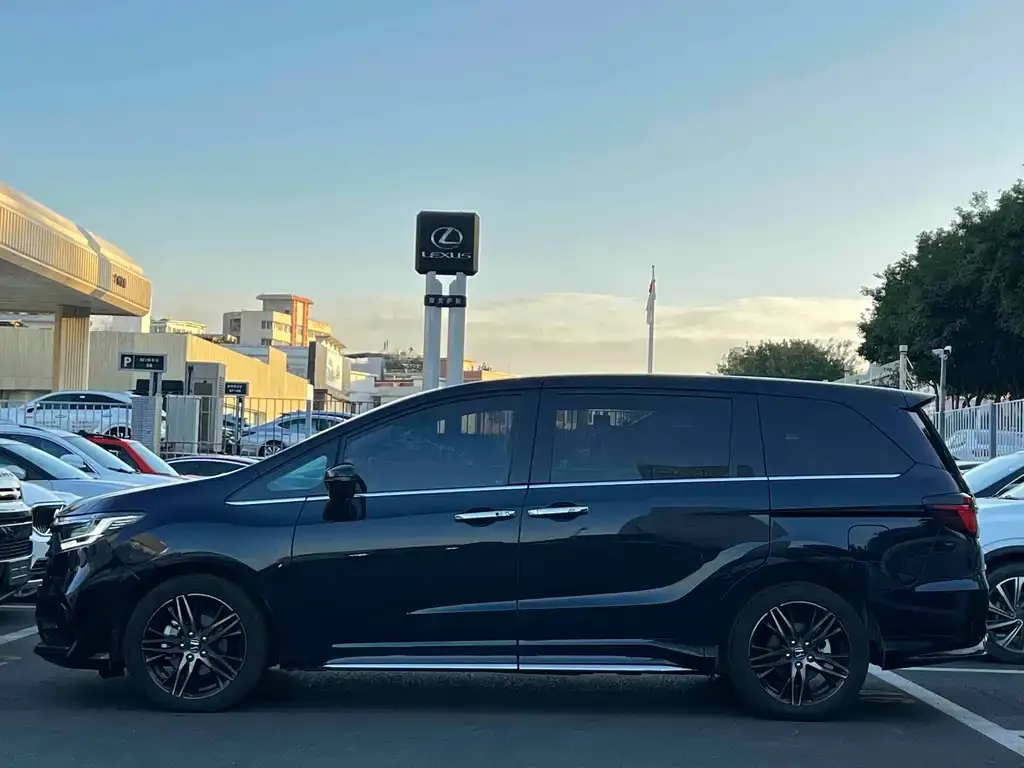 Honda Odyssey 2024 из CN, фото 5