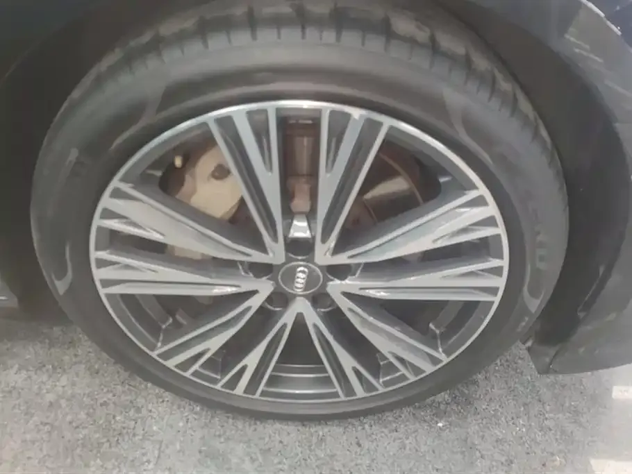 Audi A6L 2021 из CN, фото 2