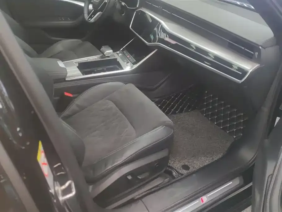 Audi A6L 2021 из CN, фото 5