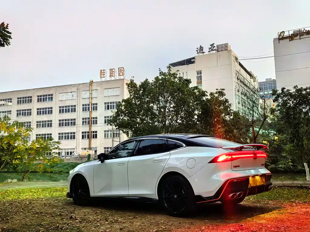 Changan UNI-V 2023 из CN, фото 5