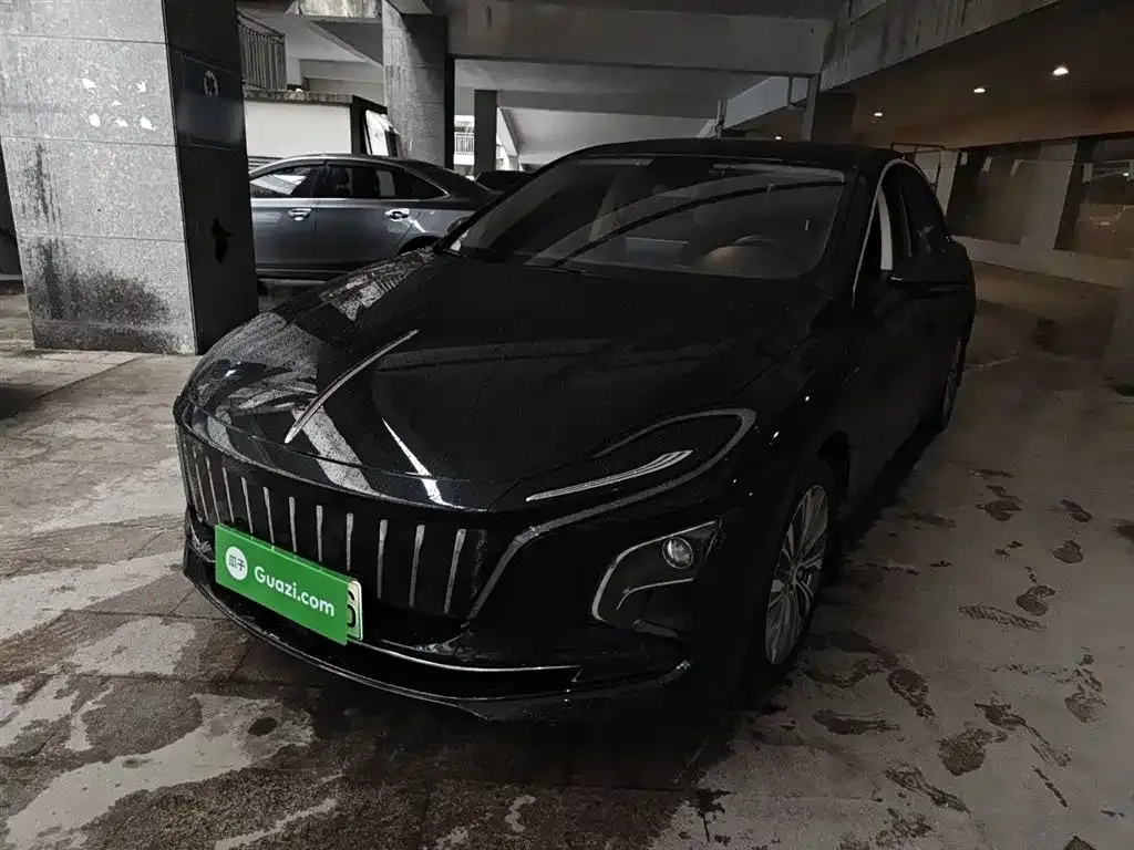 Hongqi E-QM5 — фото 7